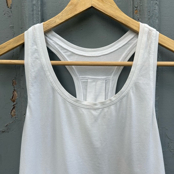 Lululemon Essential Tank *Pleated, size approx 4 - Picture 6 of 11